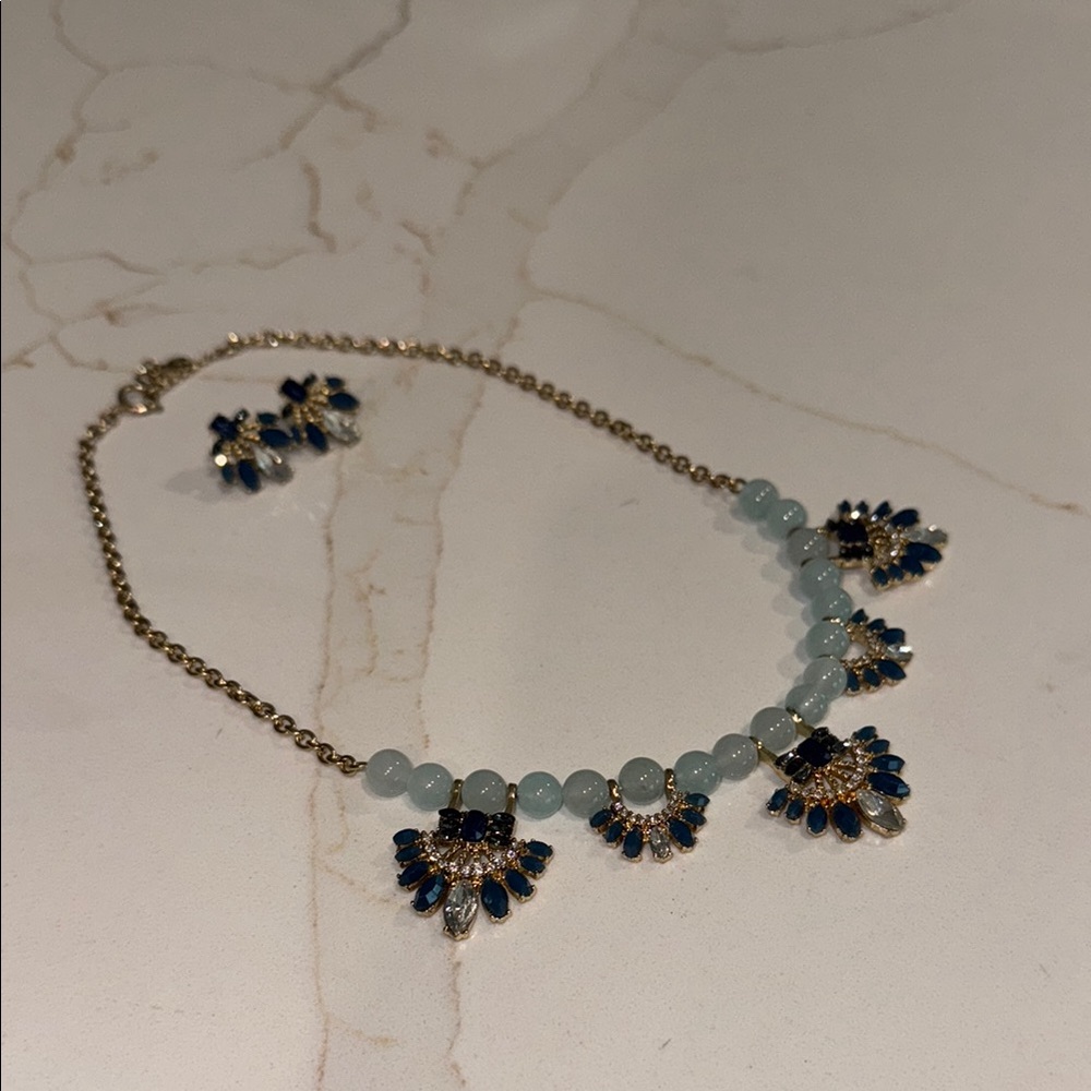 Elegant Blue and Gold Necklace Set